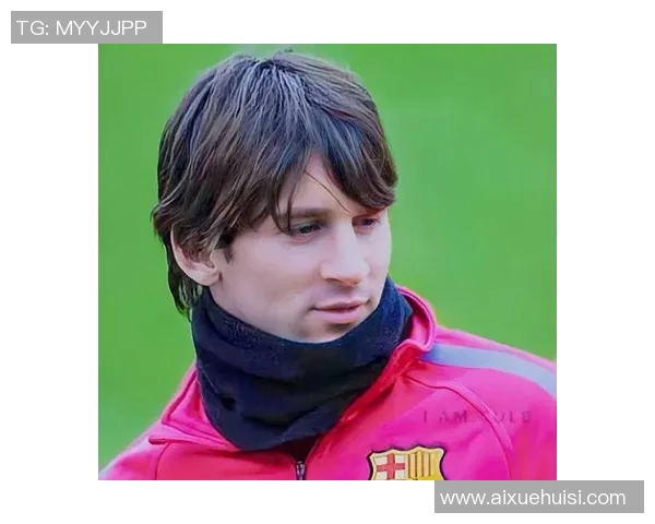 足球明星背后的故事与成就揭秘，探索他们的成长历程与影响力